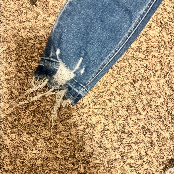 Distressed Women’s Denim sz 32 - Picture 3 of 11